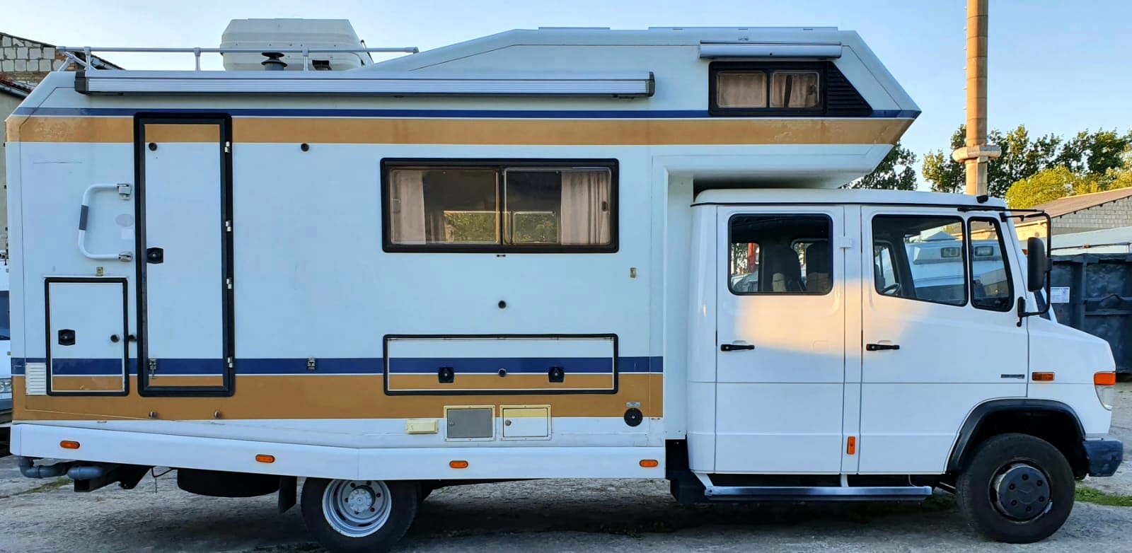 Mercedes Benz Vario 613 Clou
