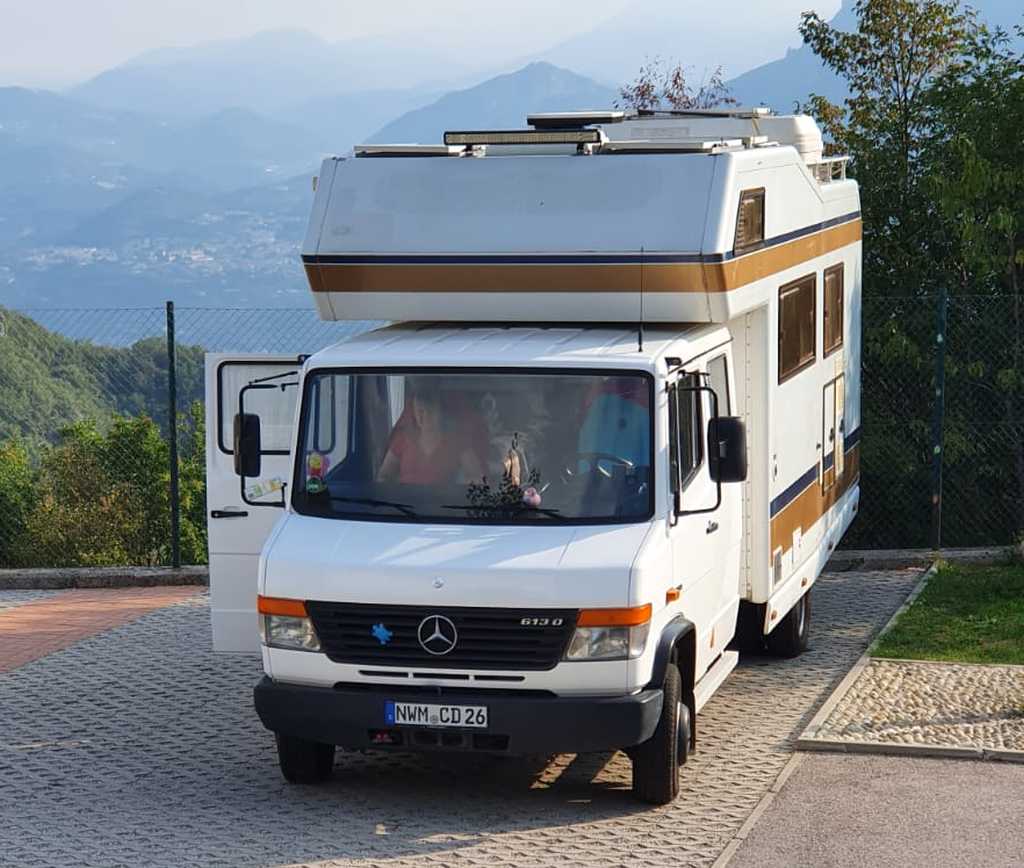 Mercedes Benz Vario 613 Clou